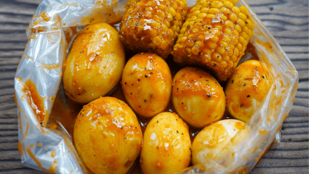 What's the Difference Between Soft Shell and Hard Shell Crabs | Kickin'Inn