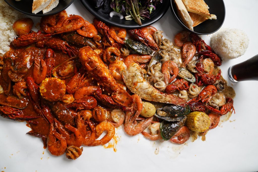 All You Can Eat seafood bag at Kickin’Inn